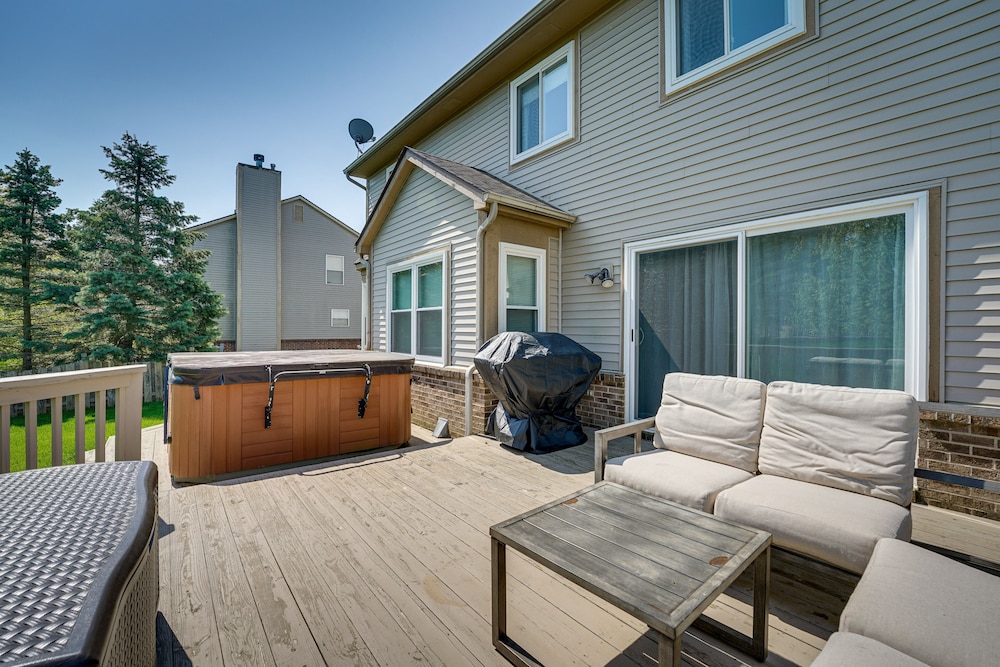 Pet-friendly Vacation Rental in Wixom w/ Hot Tub! view 2