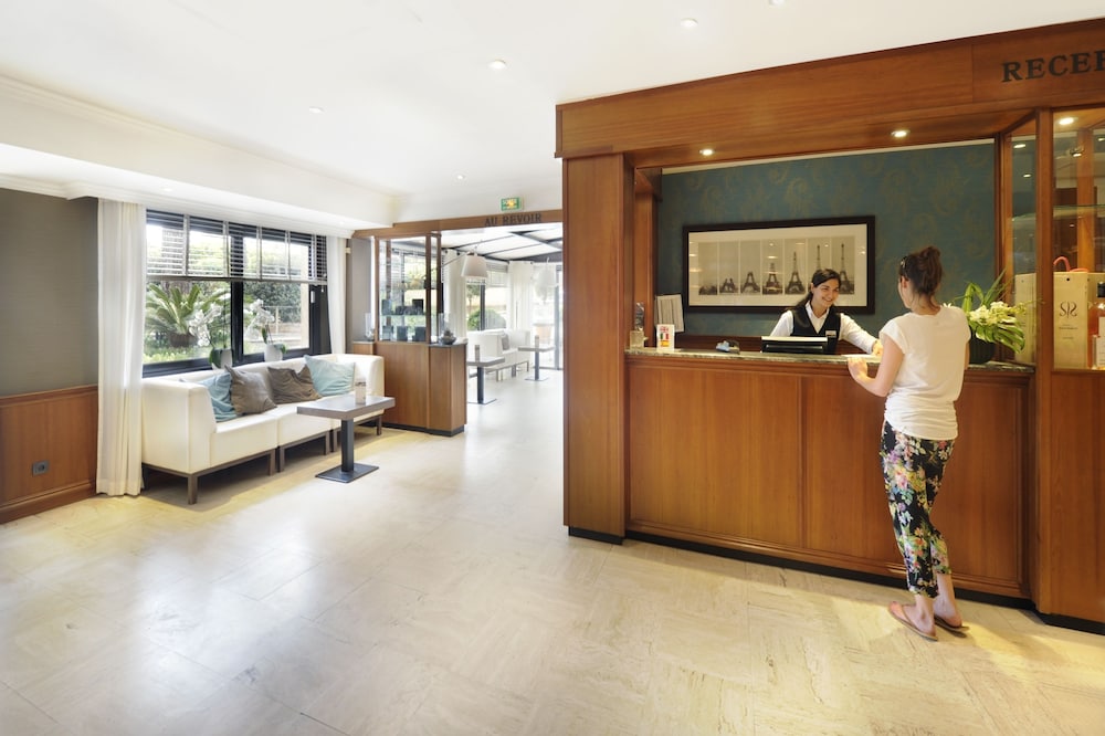 Frejus Vacations - Van der Valk Hotel Saint Aygulf - Property Image 2
