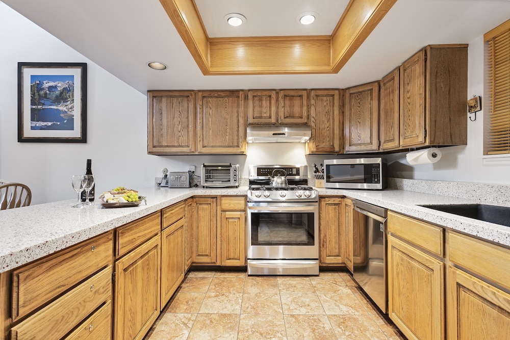 Aspenwood at Deer Valley Resort - Three Bedroom Condo with Hot Tub #1305 3 Condo