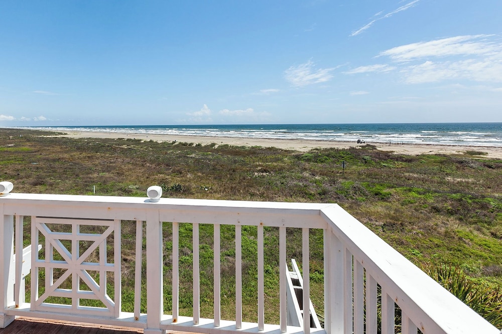 Breakers Pointe by Ryson Vacation Rentals