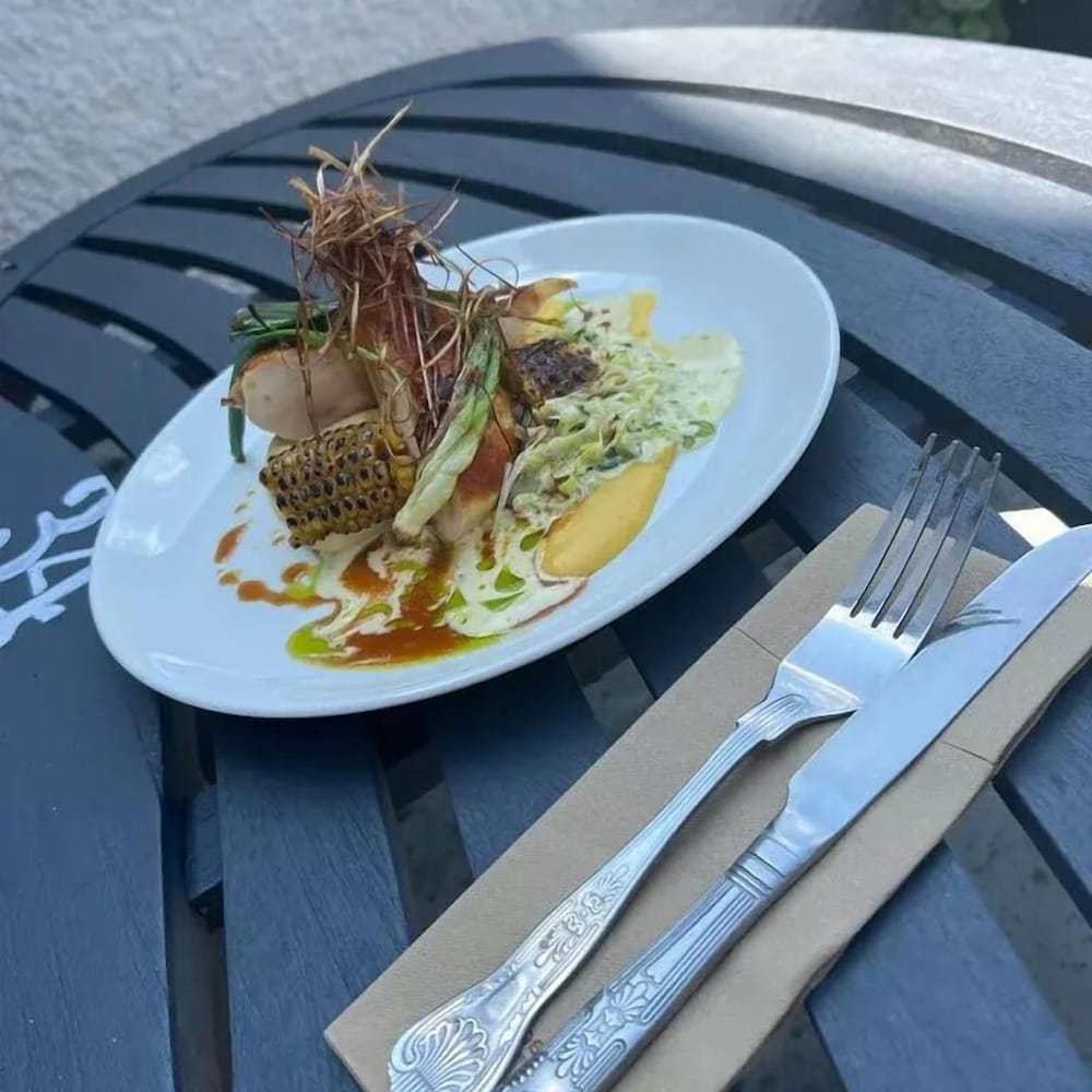 The Brown Horse Inn