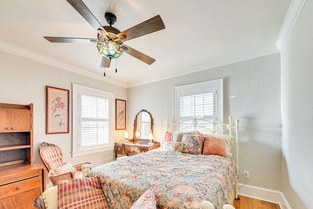 Walk to UK Campus: Charming Home w/ Patio!
