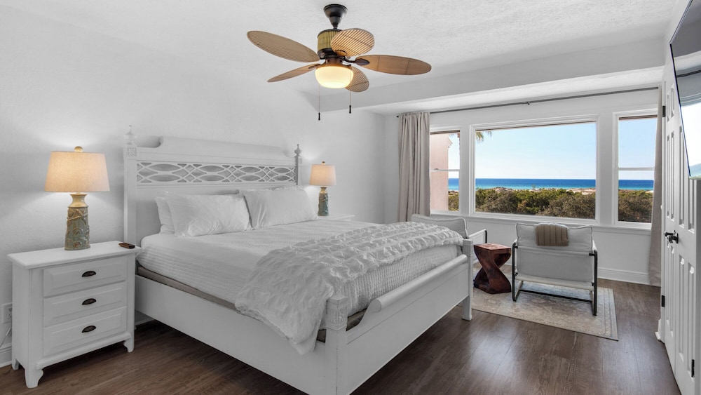 Palm Sounds: Gulf Views & Easy Beach Access!