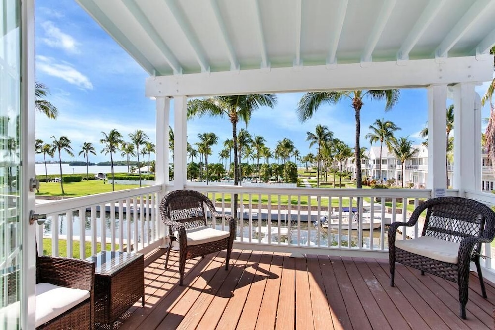 Waterfront Luxury Villa