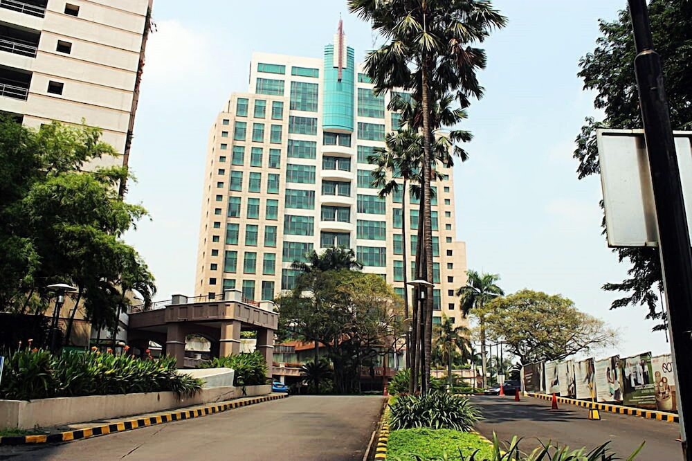 Spacious And Strategic Location 3Br At Kondominium Regensi Apartment