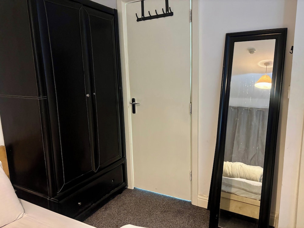 Ensuite Family Room in Dudley
