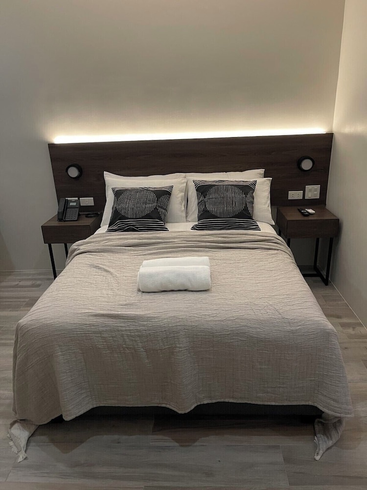 Mango Suites Angeles