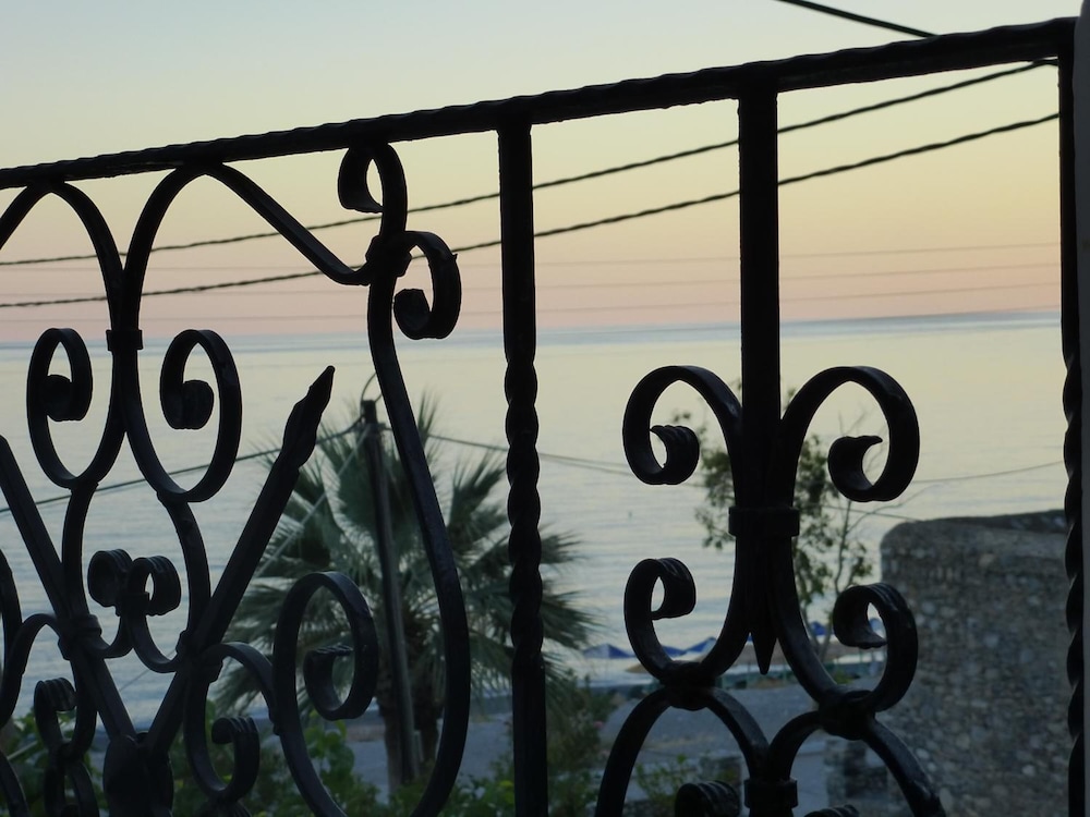 Samaria Pension & Restaurant