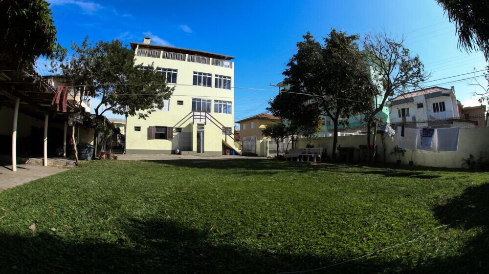 2 Bedroom Ground Floor Apartment - 203 view 2