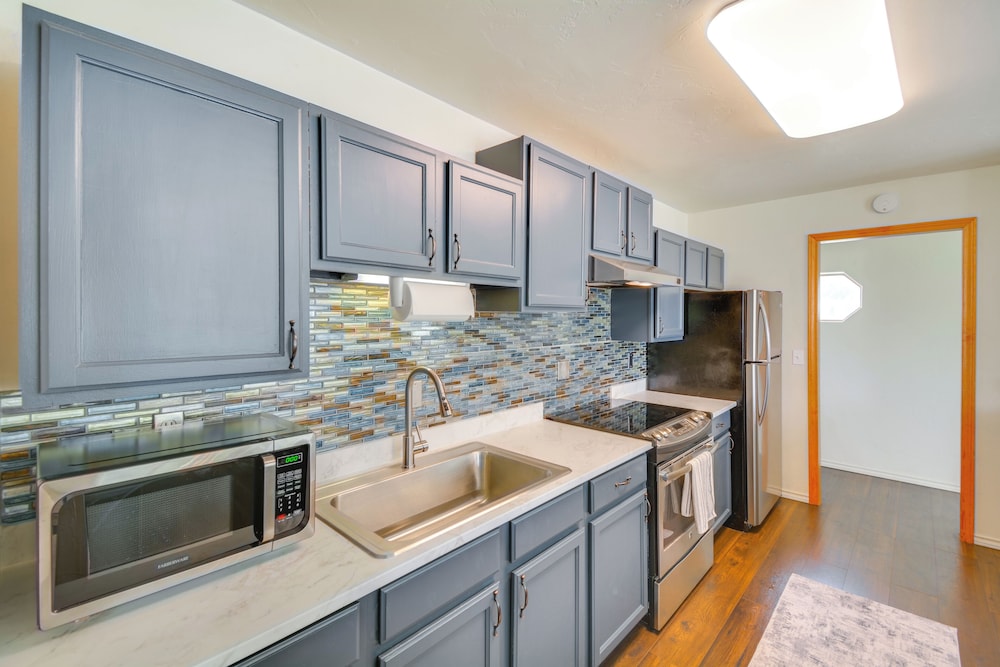 Hike, Fish, Ski & Explore: Cabin Near Breckenridge