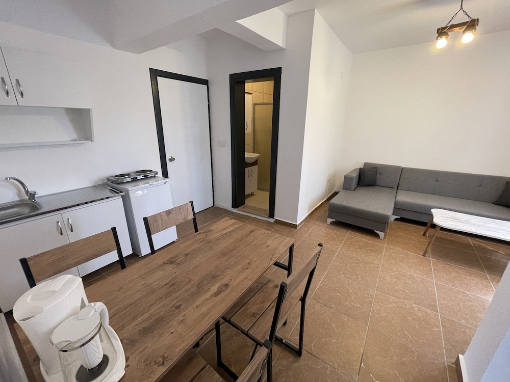 Esmana Otel - Image 35