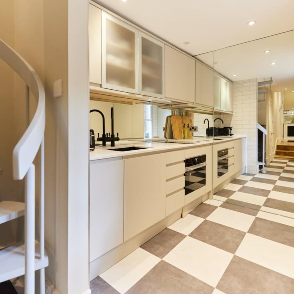 The Kensington Place - Stylish 1bdr Flat