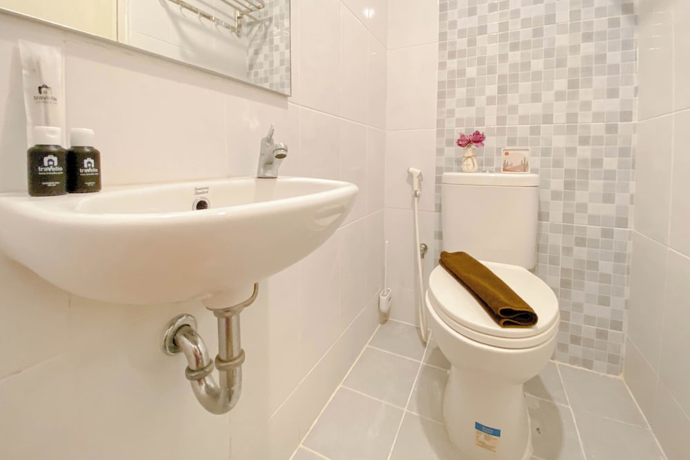 Comfy Studio at 9th Floor Tokyo Riverside PIK 2 Apartment