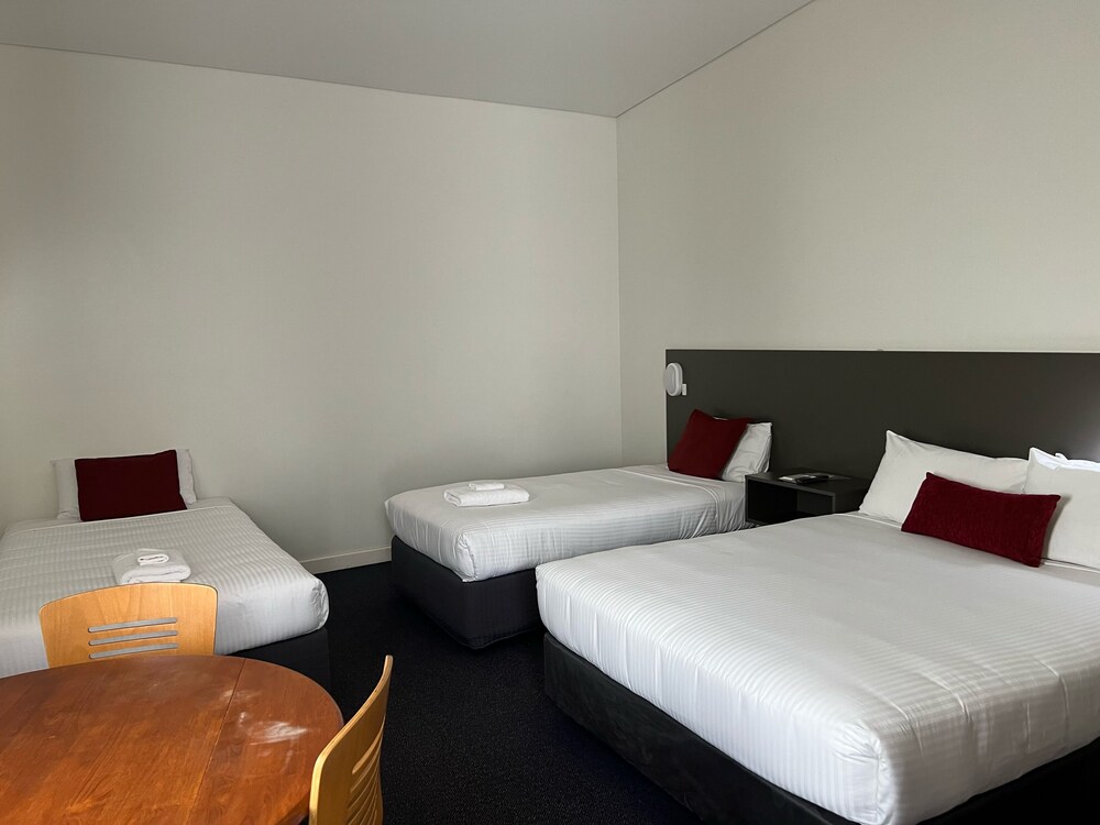 Country Roads Motor Inn Dysart
