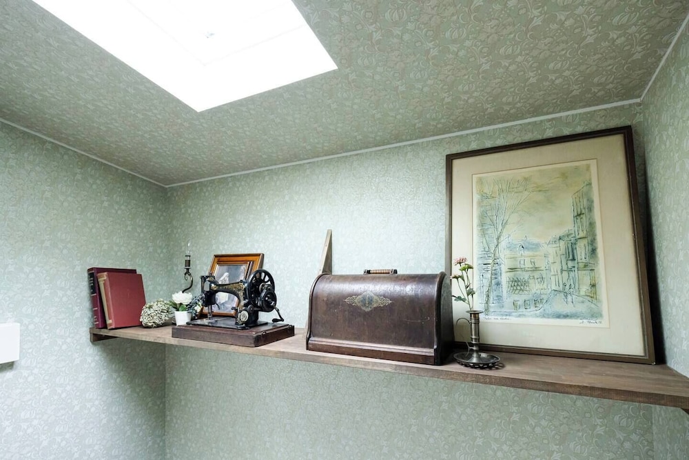 Antiques Gifu Station East
