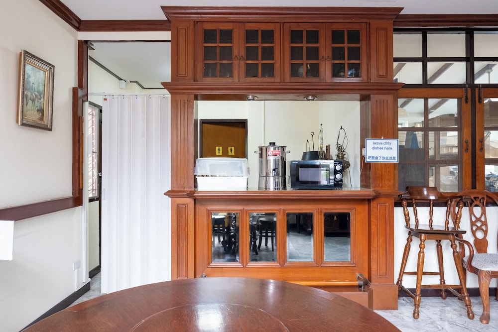Seven Rabbit House