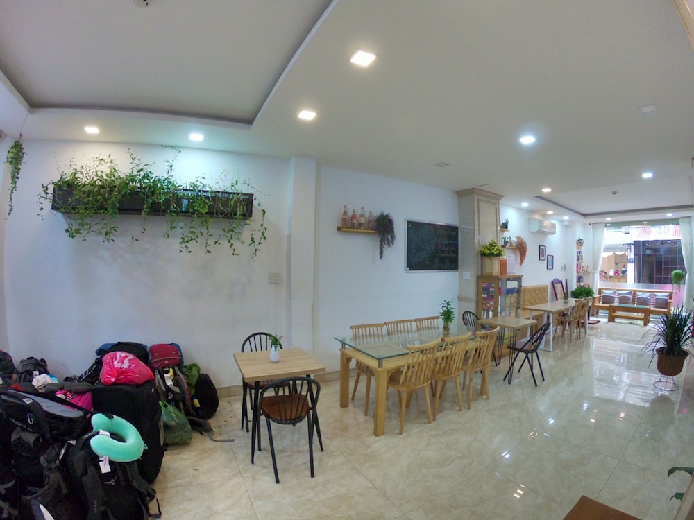 Phan Anh Hotel - Bui Vien Walking Street
