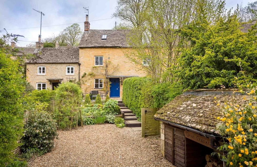 Dove Cottage