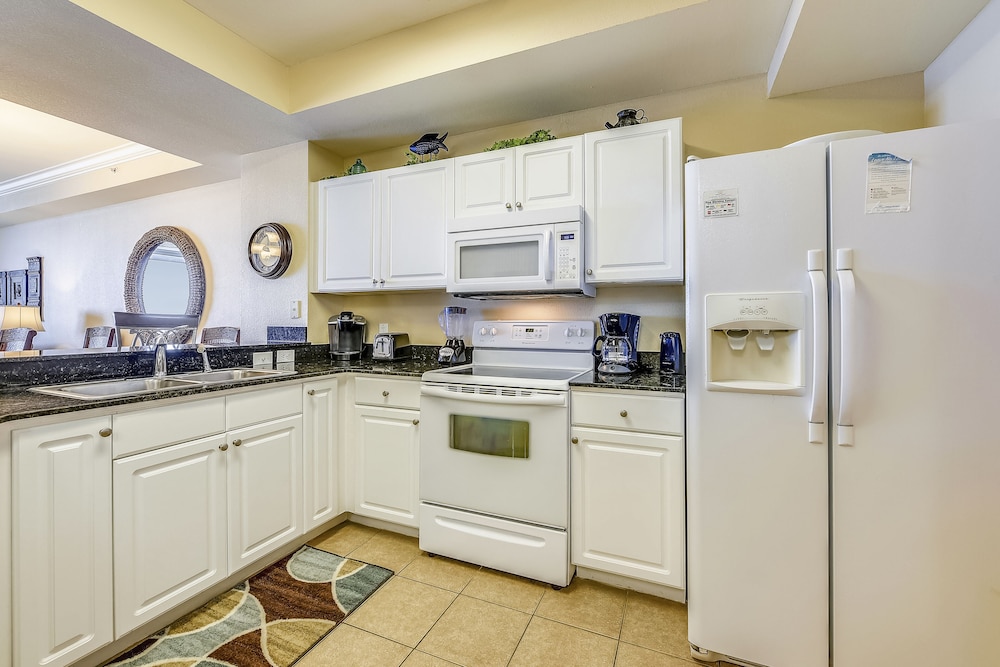 Tidewater by Book That Condo