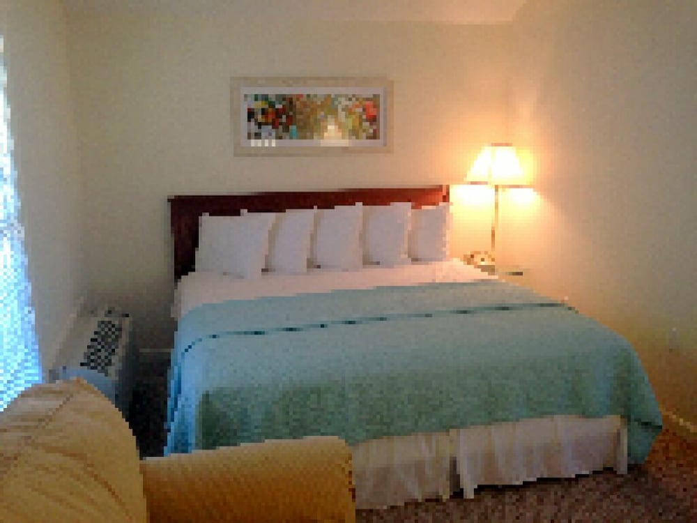 Craigville Beach Inn - Property Image 11