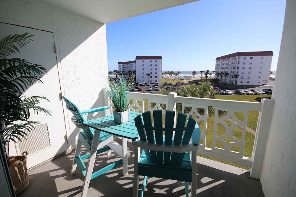 147 El Matador 2 Bedroom Home
