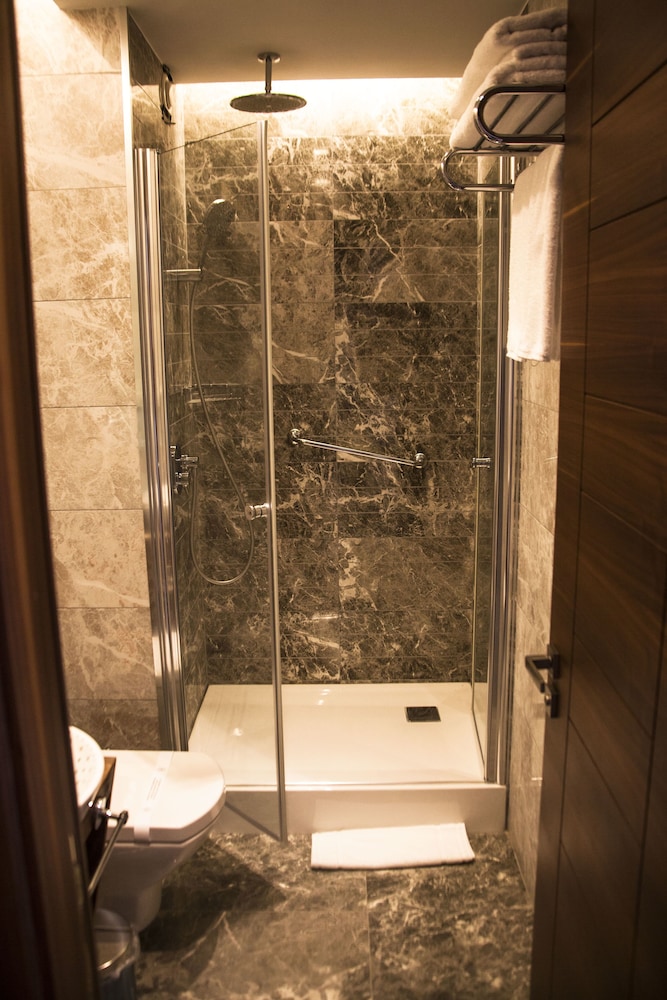 Old Port Otel - Image 59