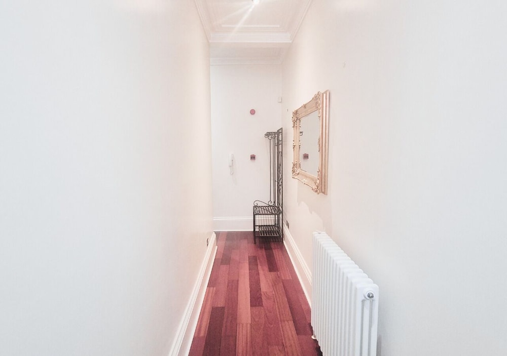 Luxurious & Spacious 2BR