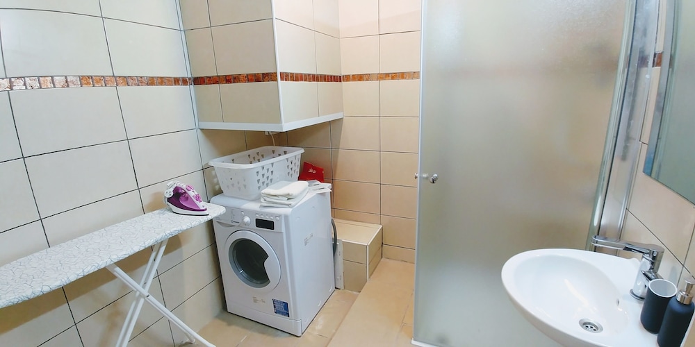Begin19 Apartment Hotel
