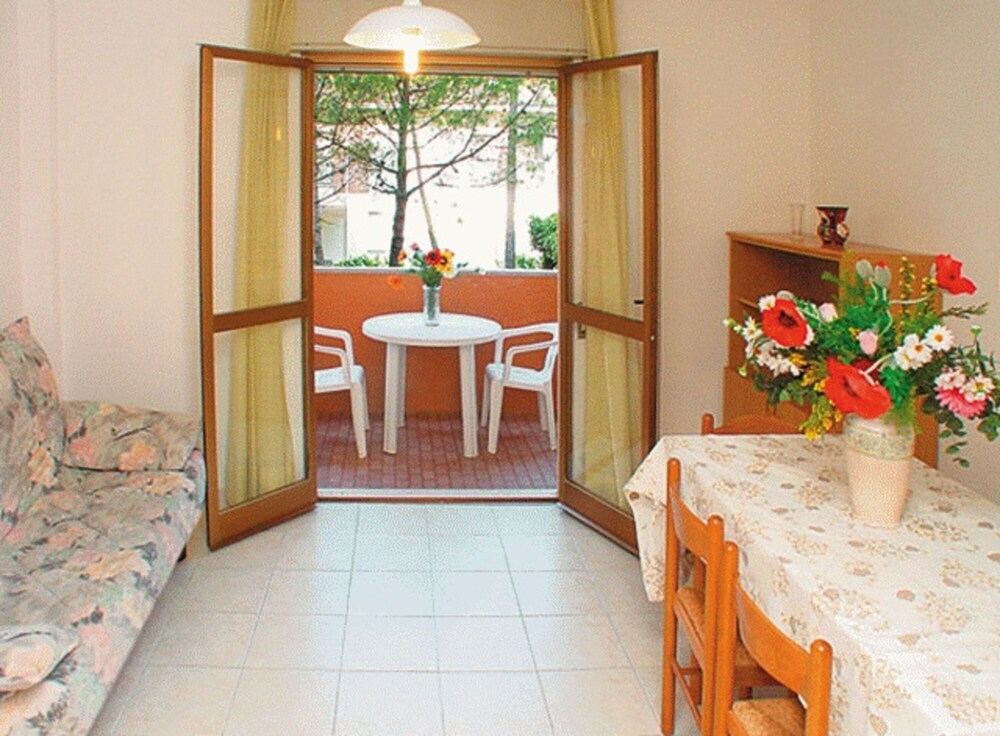 Cozy Flat With AC, Washing Machine and Dishwasher