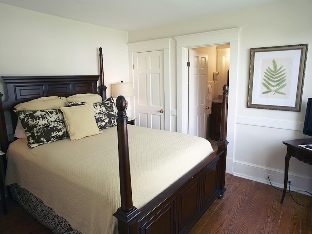Smithfield Inn