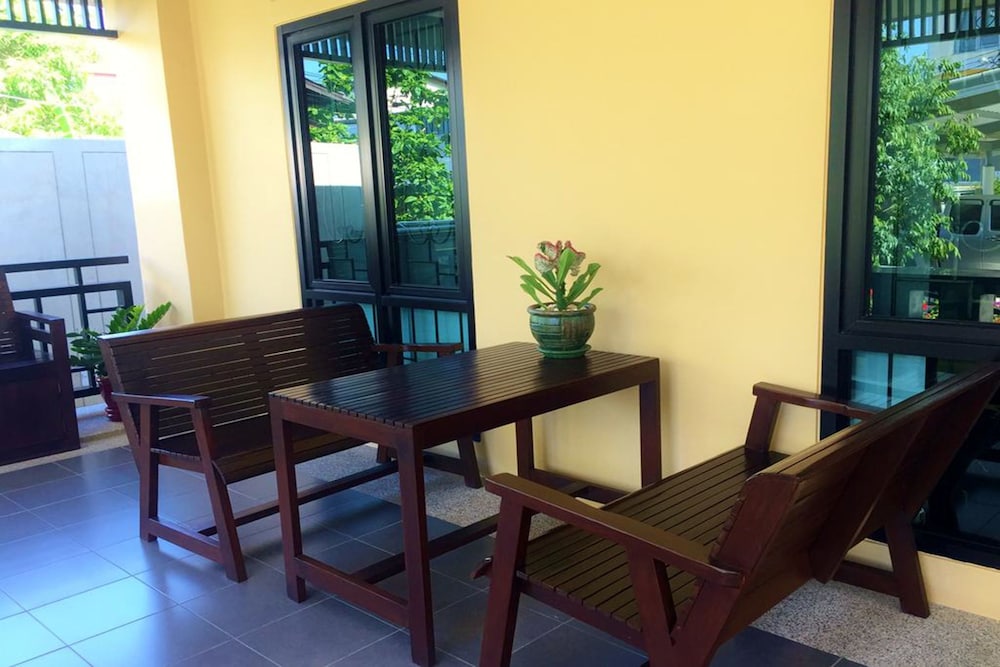 Sukhumvit 50 Garden Home