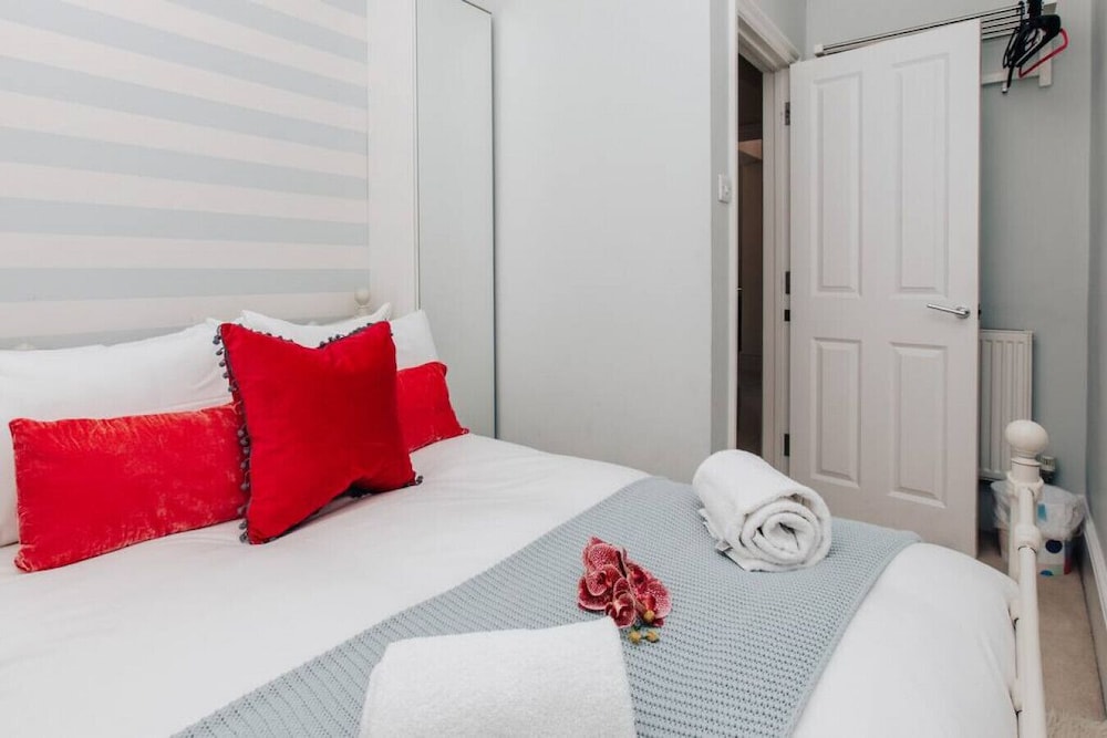 Central Hidden Gem - From 125 Per Night view 4