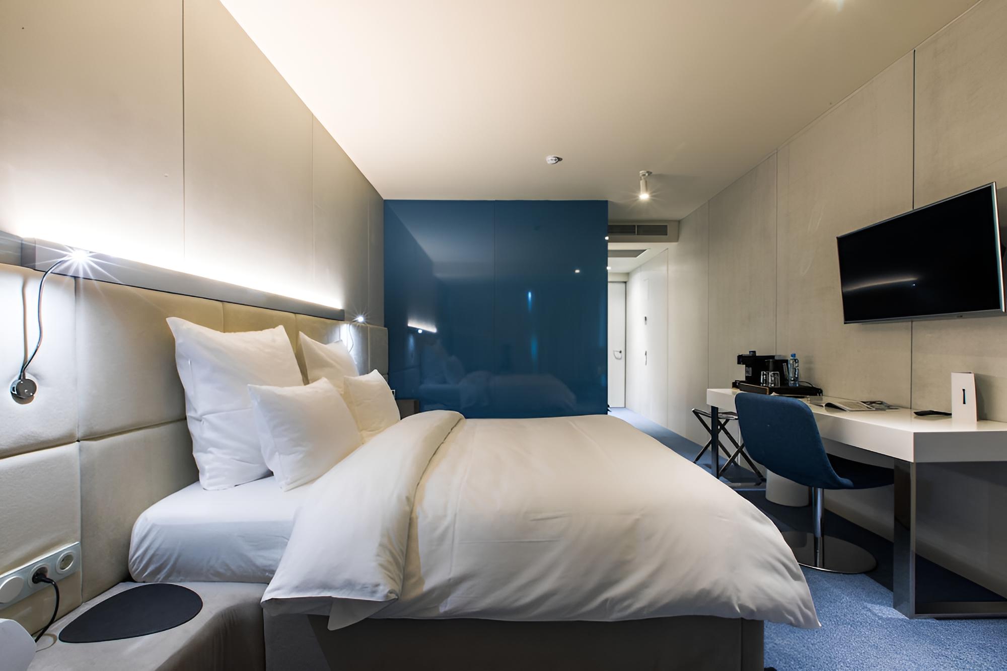 The Grove Design Hotel