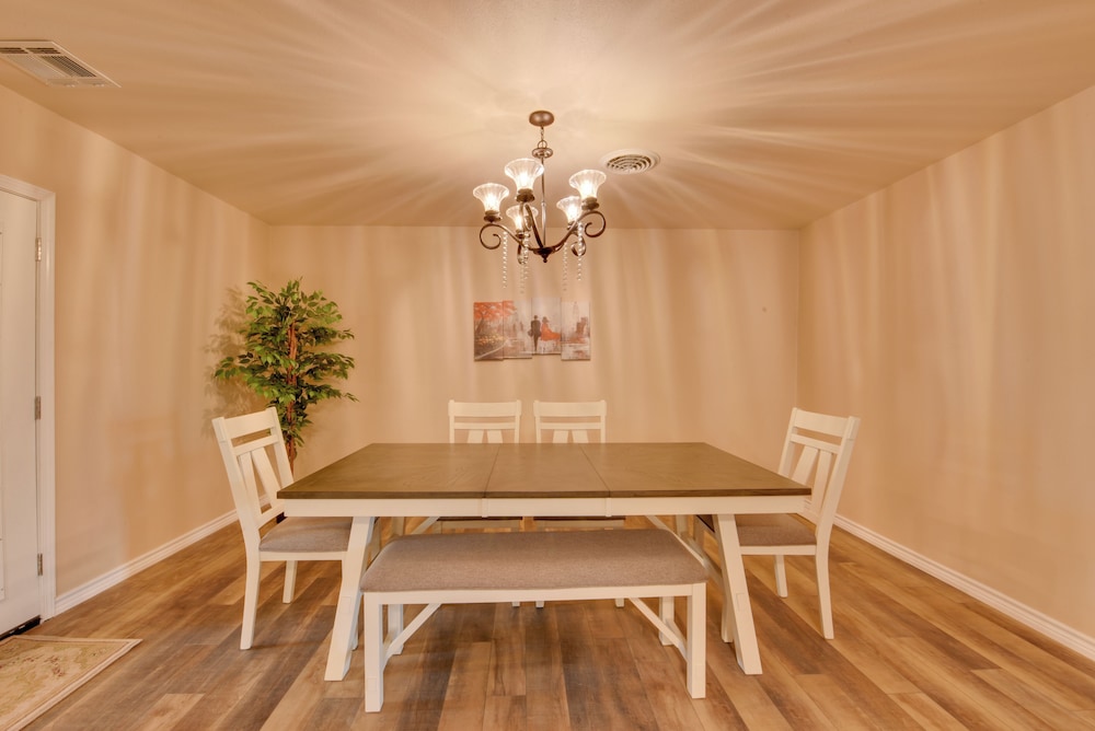 3 Mi to Lake Charles: Family Home in Louisiana!