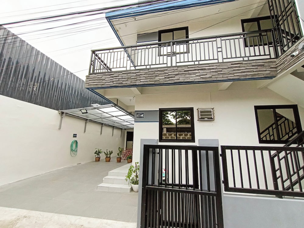 Manzil Anilao Cosy 2 Bedroom Apartment U5