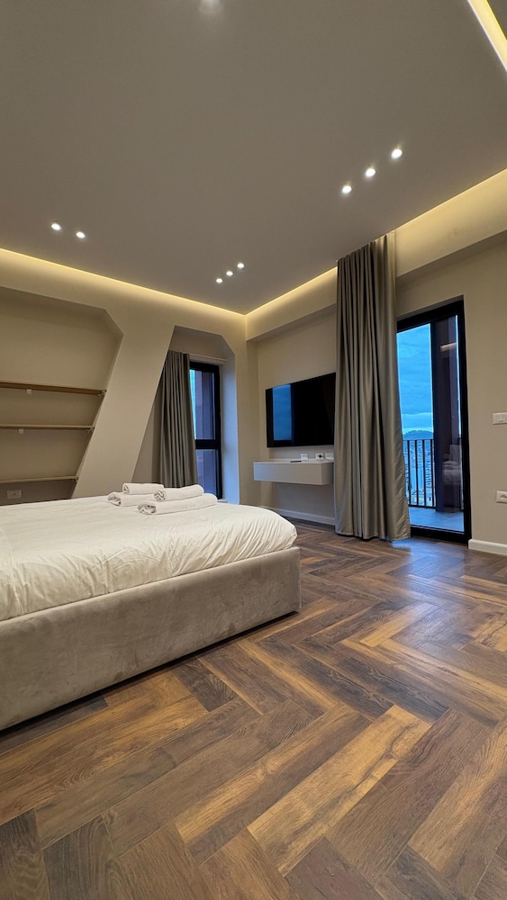 Blue Boutique Apartments 3