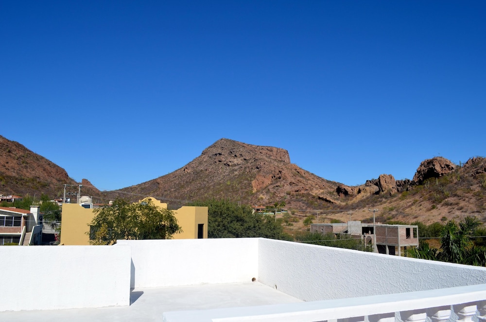 Las Glorias LG104 1 Bedroom Apartment By Seaside San Carlos