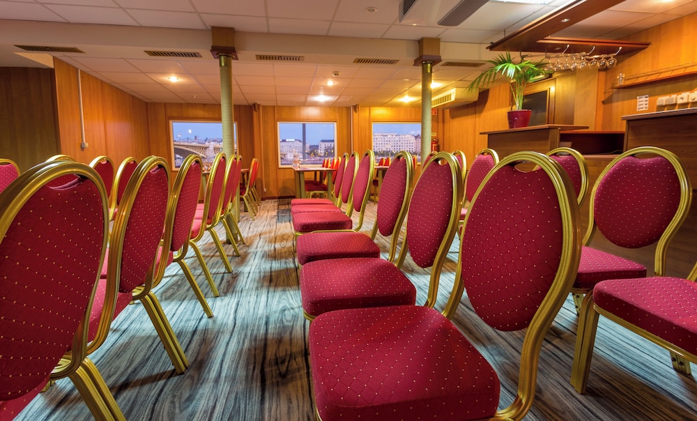 Grand Jules Boat Hotel Budapest