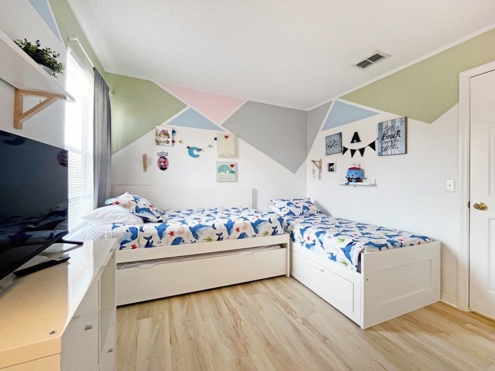 Endless Summer 6 Bedroom Home