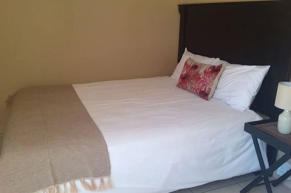 Cozy Guestrooms in Midrand view 5