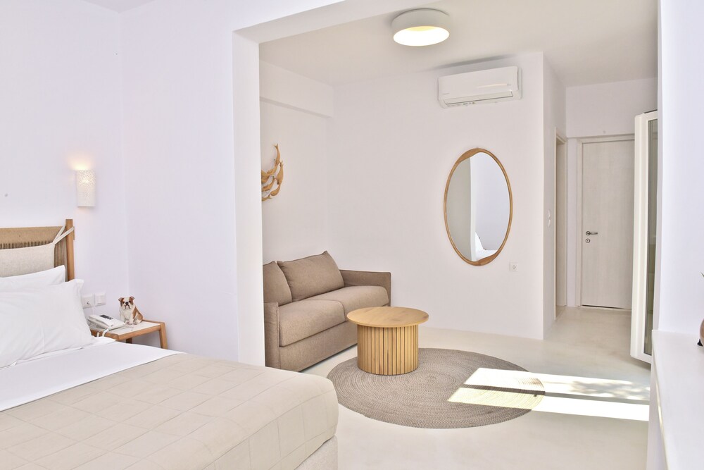 Natura Luxury Villas
