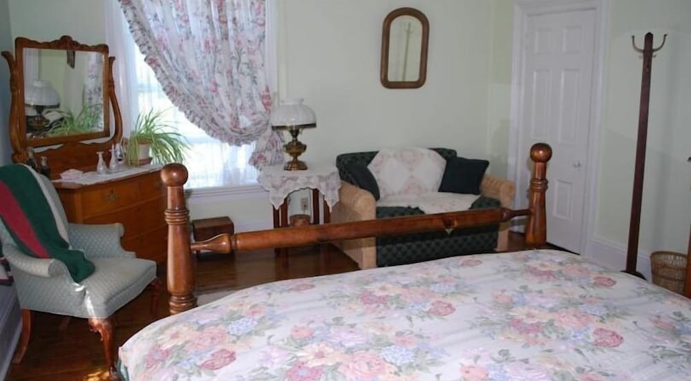 HeatherCroft Bed and Breakfast