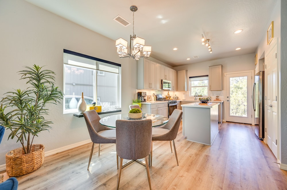 Modern Flagstaff Vacation Rental w/ 2 Living Areas view 5
