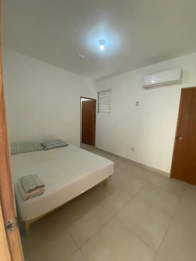 Beachside apartment for up to 5 people view 5