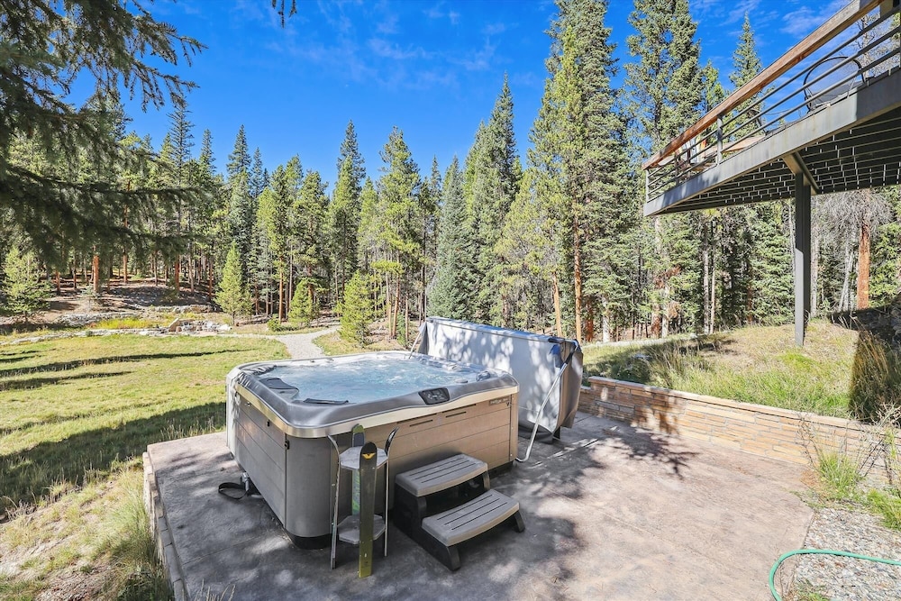 Summit Solitude Estate 3 Bedroom Home