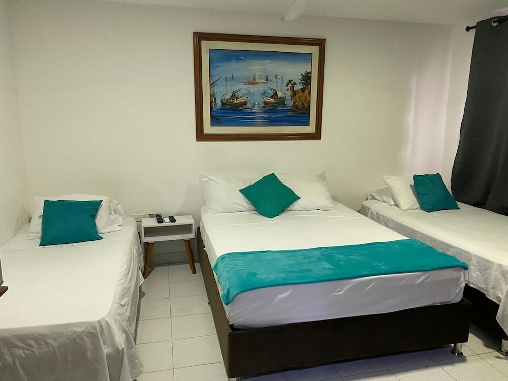 HOTEL CASA BLANCA 3