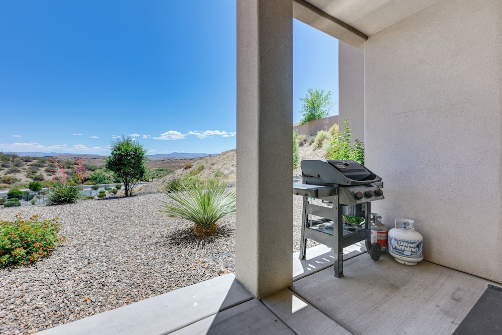 Pool Access: St George Townhome Near Trails!