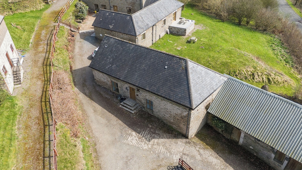 Holly Cottage