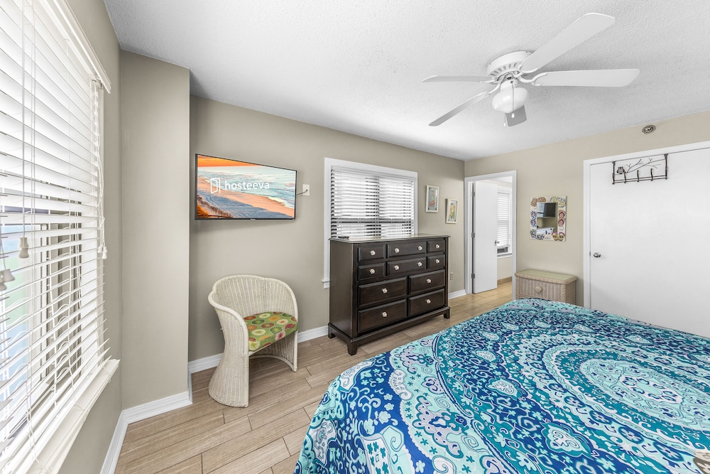 Harbor Place Condominiums by Hosteeva view 4