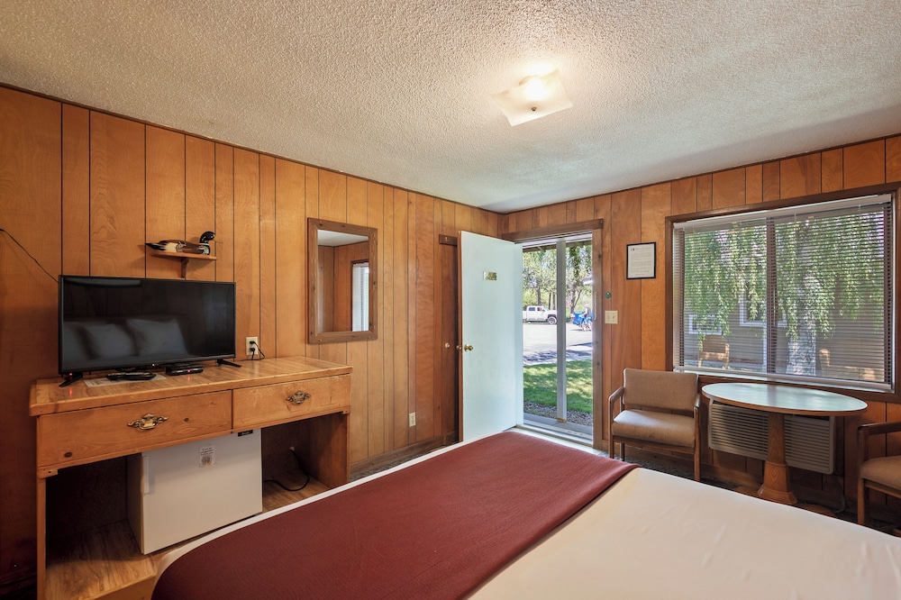 Birch Glen Hotel